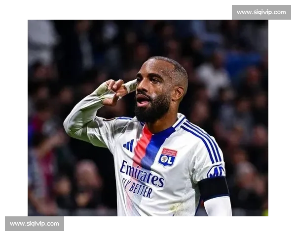 罗马诺确认！沙特升班马签下拉卡泽特，前阿森纳锋霸开启中东新征程